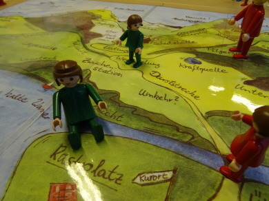 Systemische Arbeit mit Aufstellsystemen Systemische Arbeit mit Aufstellsystemen